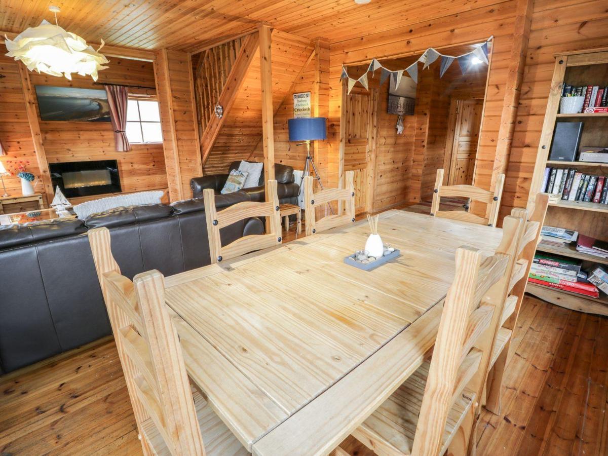 Sun View Lodge Llanbedr  Esterno foto